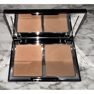 wayne goss
THE RADIANCE BOOSTING FACE PALETTE
SATIN BRONZE
BRONZE AND SCULPT